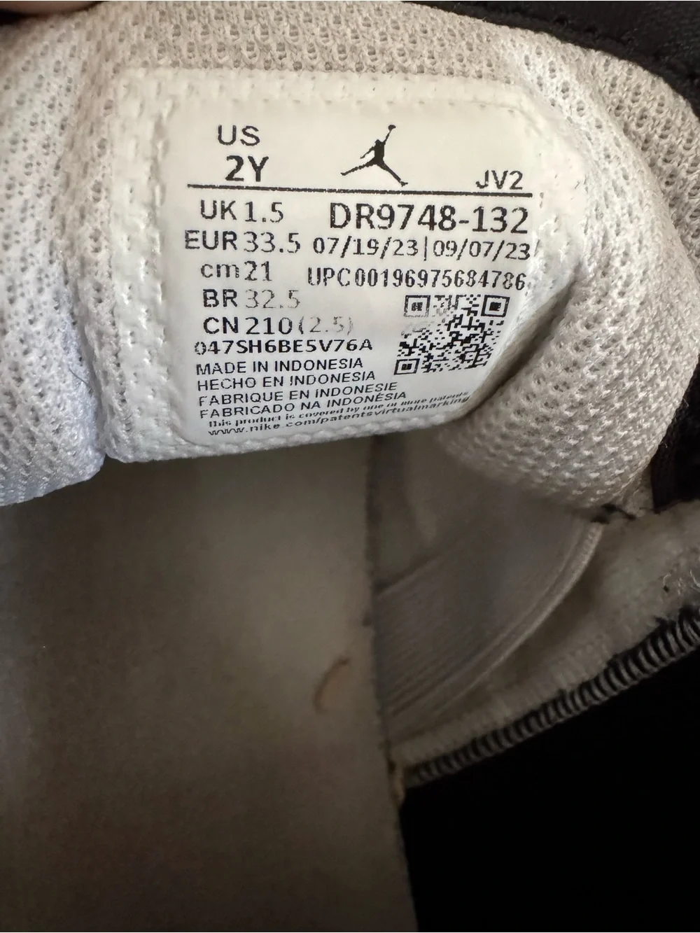 Jordan Low-Top Sneakers in White and Black